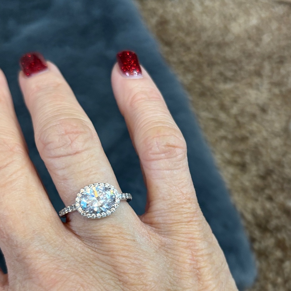 Diamonique Silver Ring with Sparkling Clear Gem - Picture 4 of 7